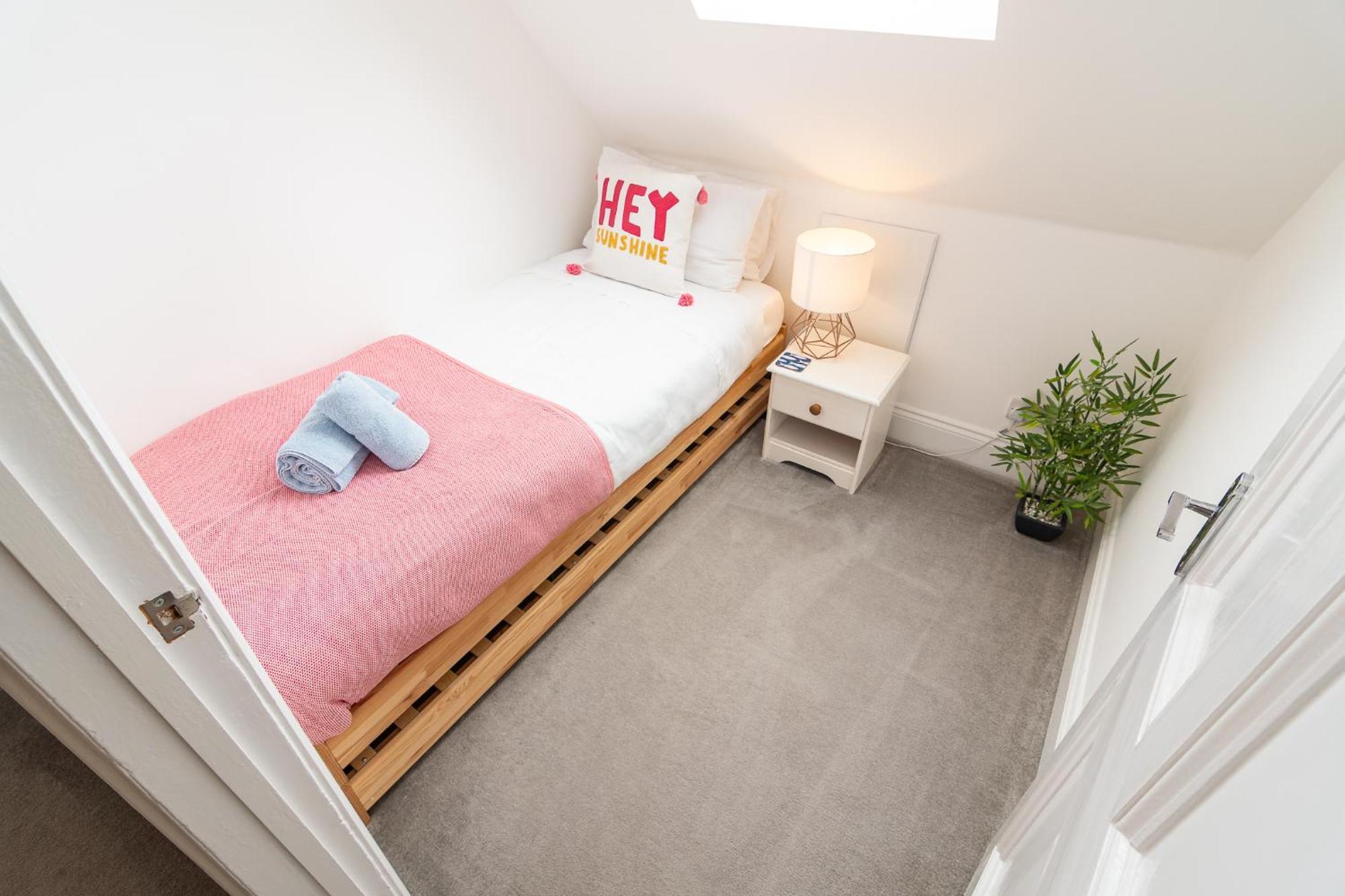 Light Airy 3 Bed Town Cntr Flat 700M To The Beach Bournemouth Exterior photo